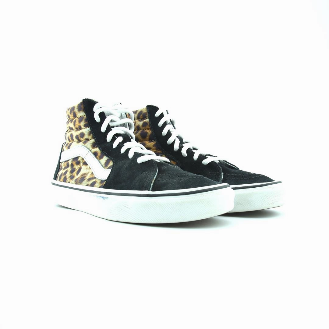 VANS SK8-HI Vans skate shoe imagery