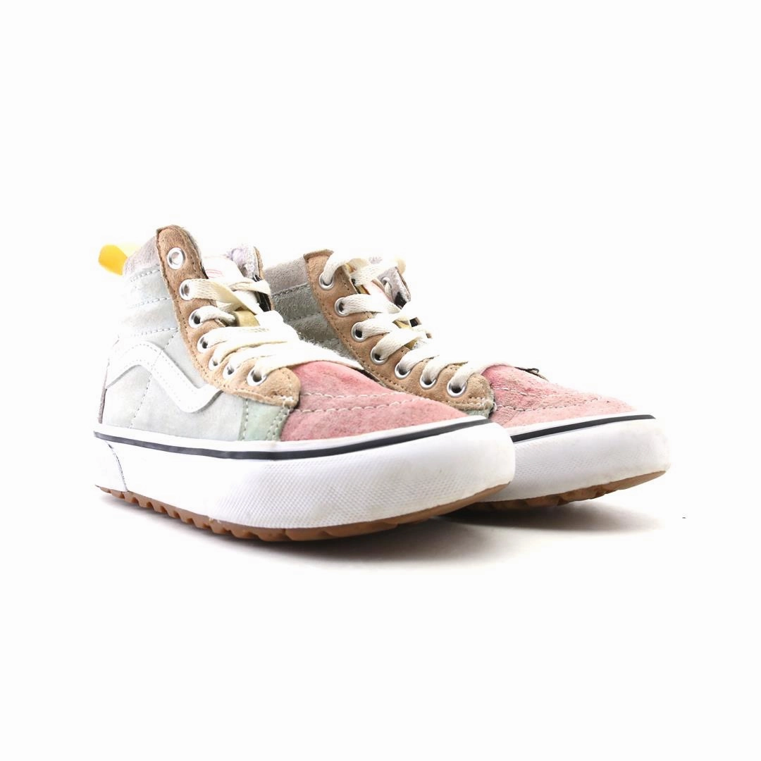 VANS SK8-HI Vans skate shoe imagery