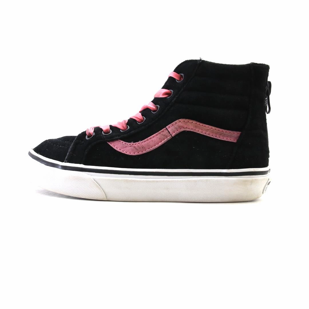 VANS SK 8 HI Vans retro-inspired footwear styles