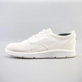 VANS ULTRACRUSH Vans retro-inspired footwear styles