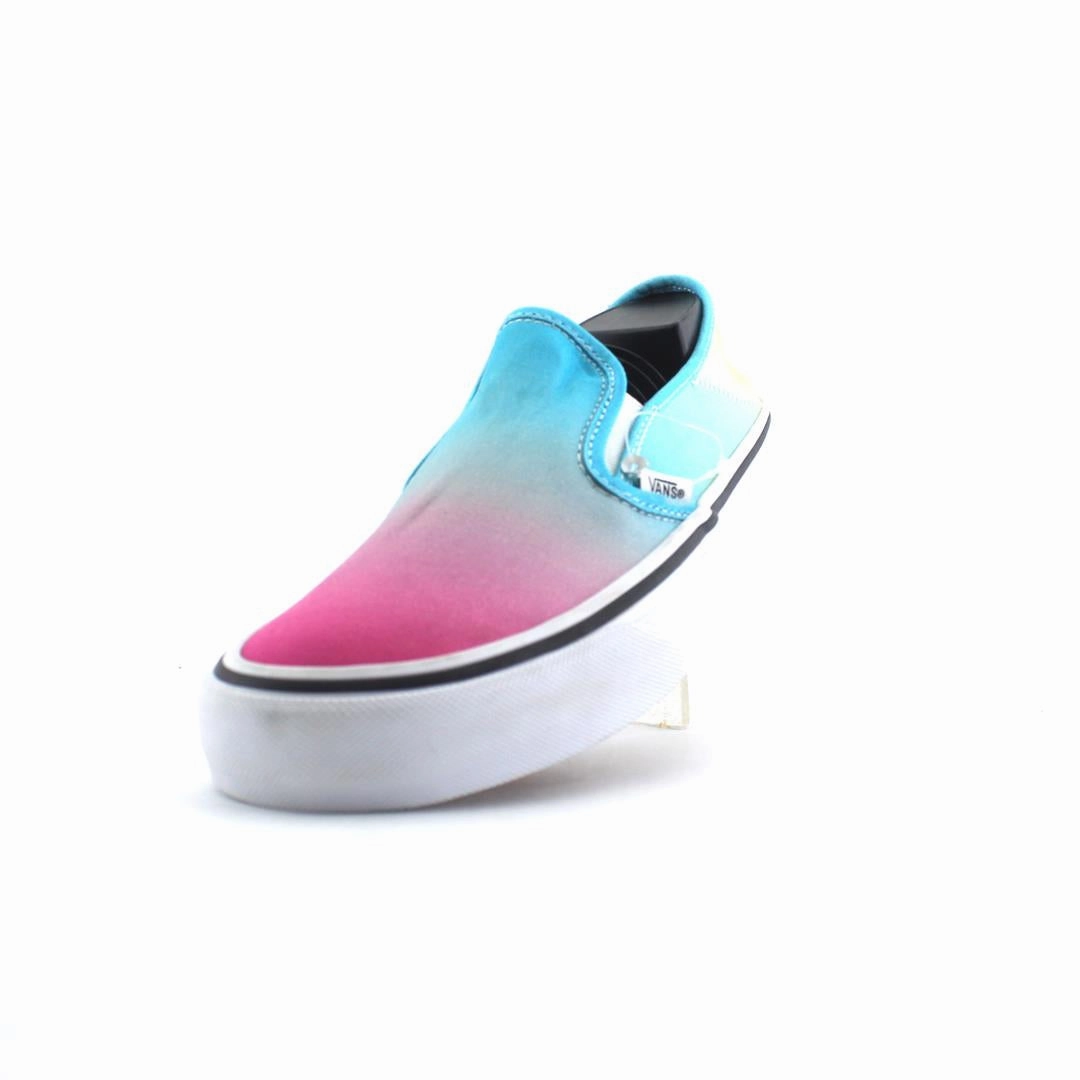 VANS ULTRACUSH RAINBOW Vans casual shoe snapshots