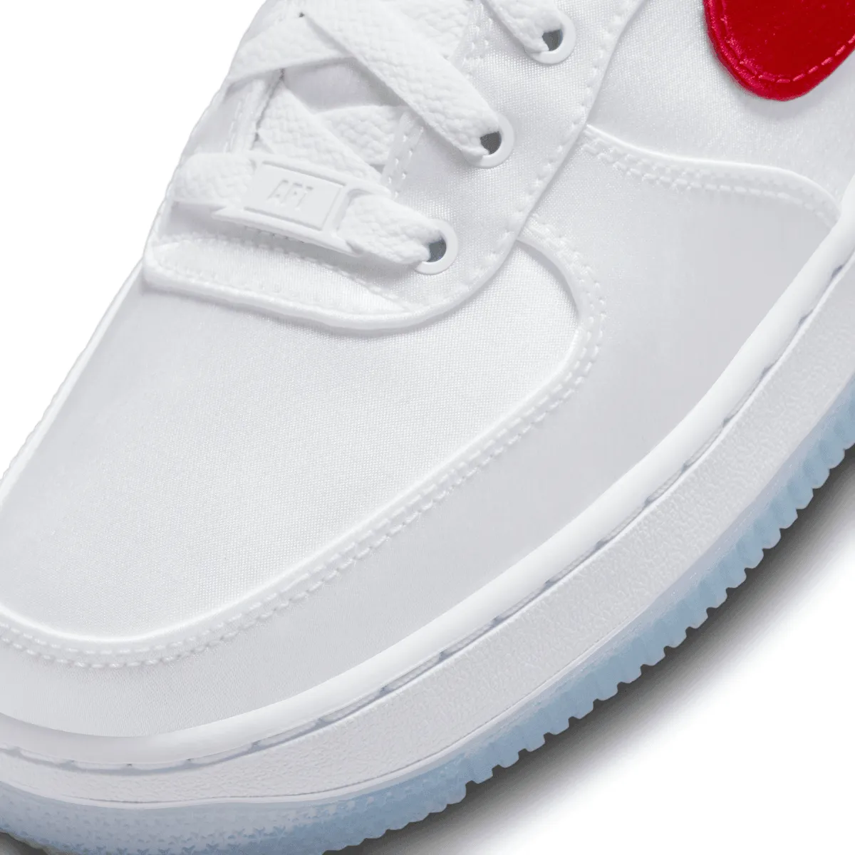 Wmns Air Force 1 ��07 'Satin White Red'
