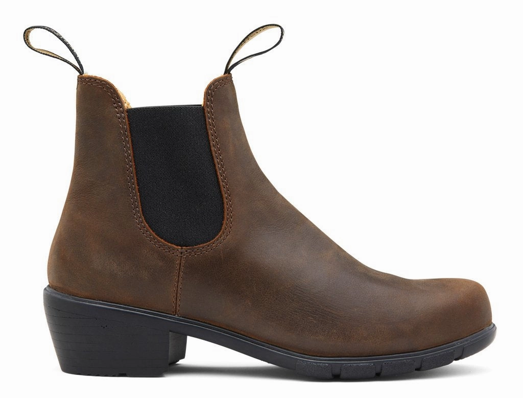 Women's #1673 Blundstone footwear options