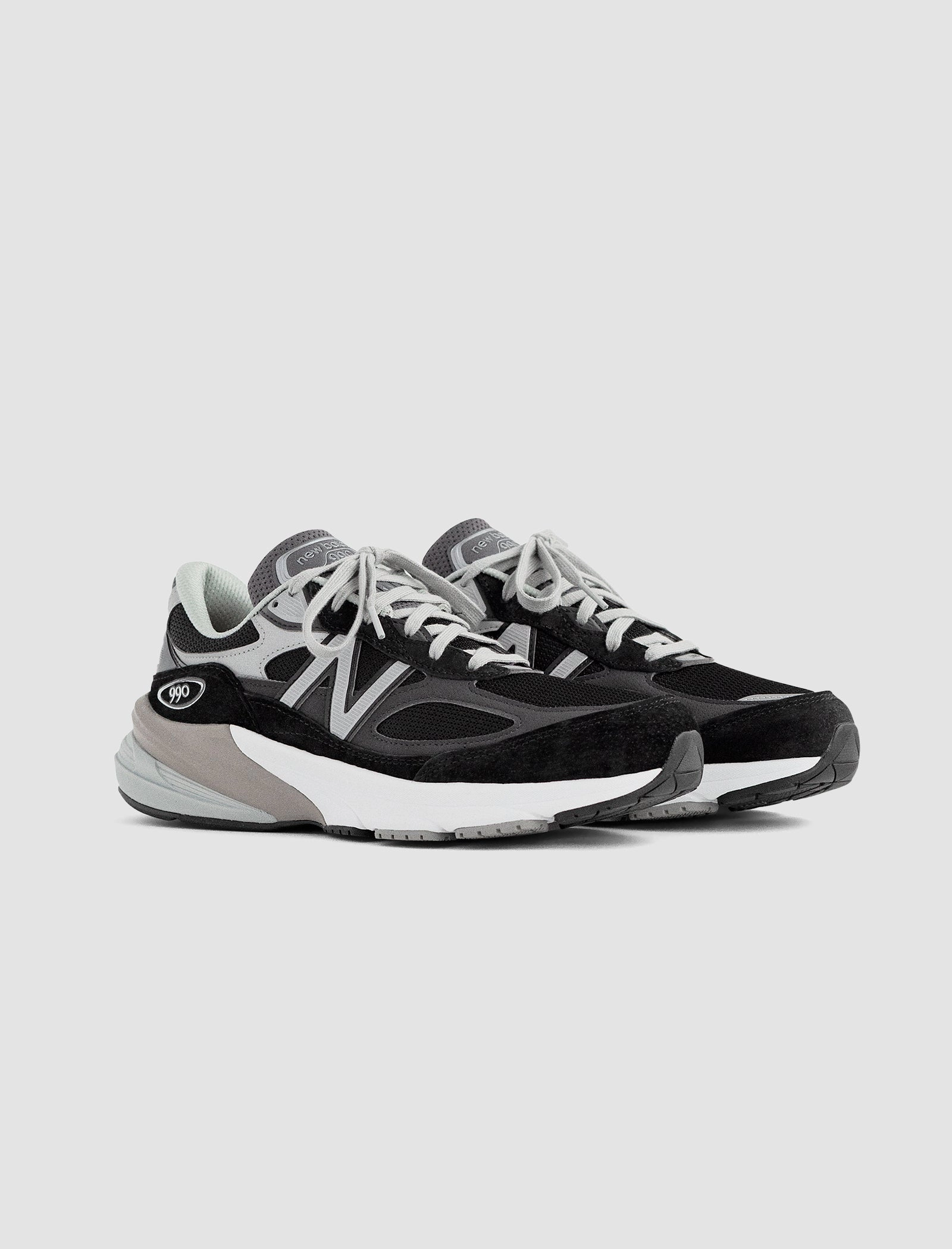WOMEN'S 990V6 "BLACK/GREY" Nike Air Max 1