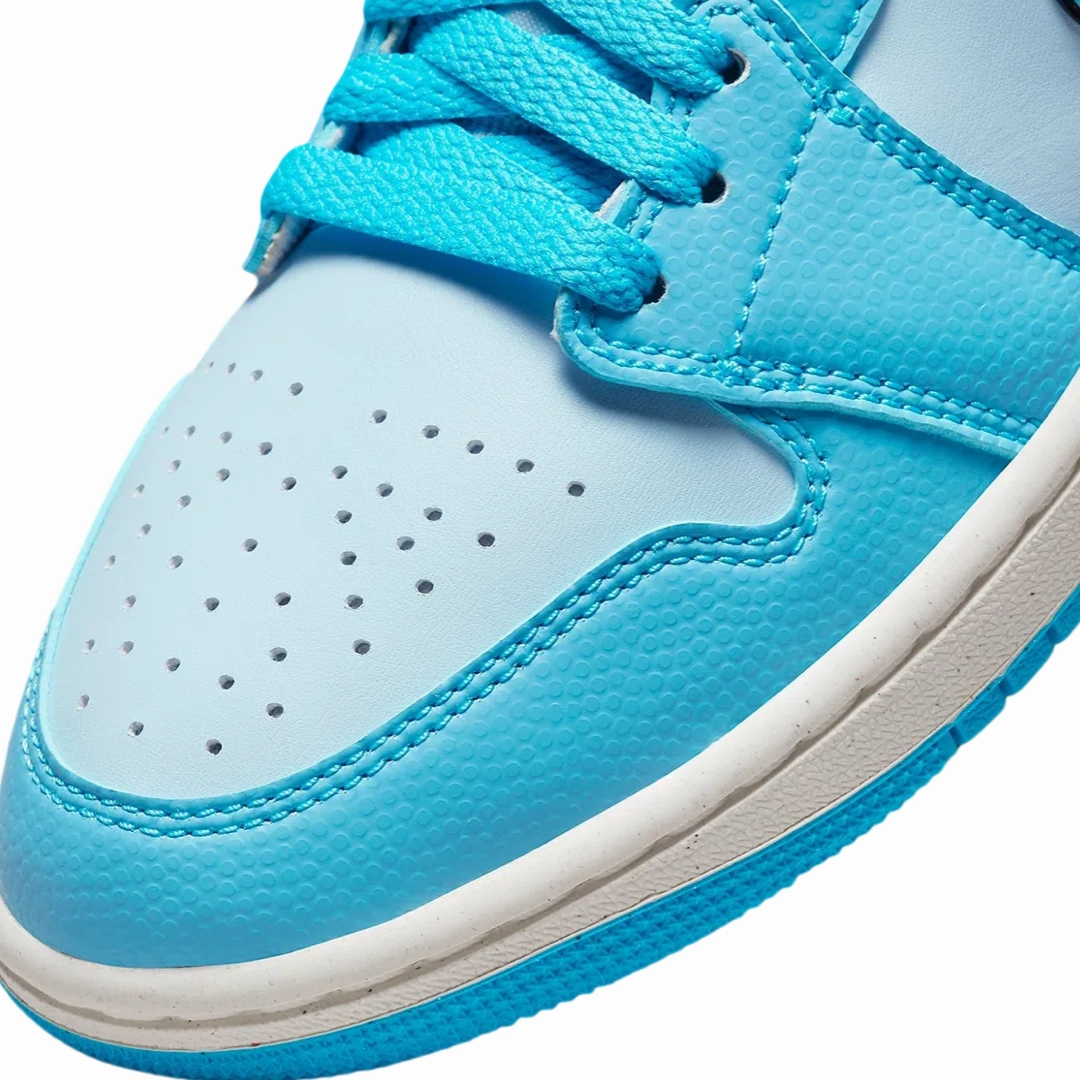 Women's Air Jordan 1 Mid SE Ice Blue Black Sail Dark Powder Blue Basketball Shoes
