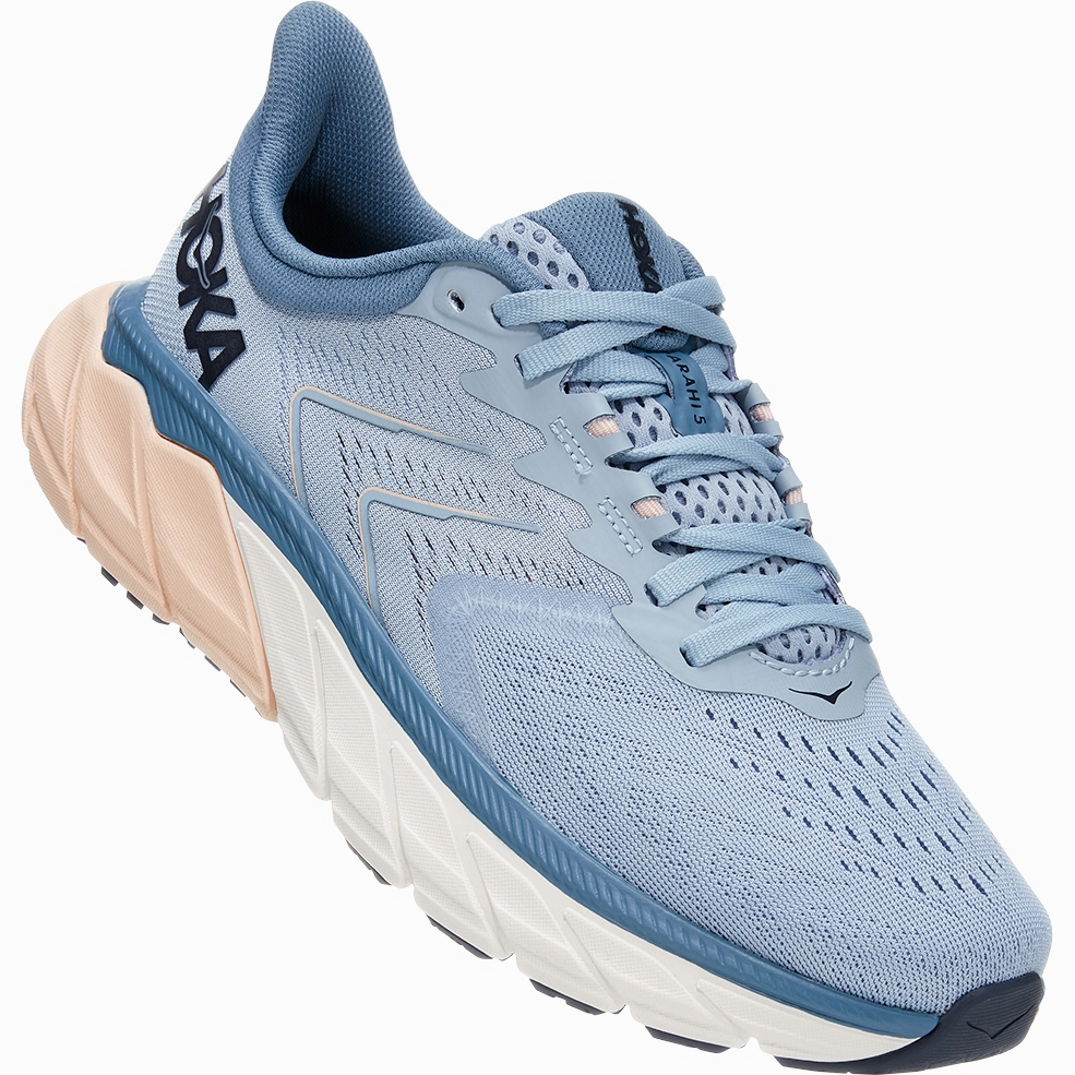 Women's Arahi 5 - Wide Designer casual sneakers