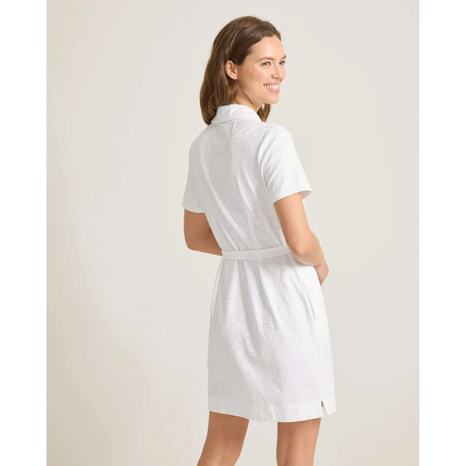 Womens Tommy Bahama Sportswear Tommy Bahama Women's Aubrey Leaves Jacquard Short Sleeve Dress - White