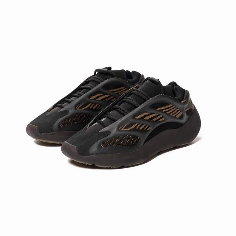 Yeezy 700 V3 Clay By Adidas Adidas lifestyle shoes with breathable mesh